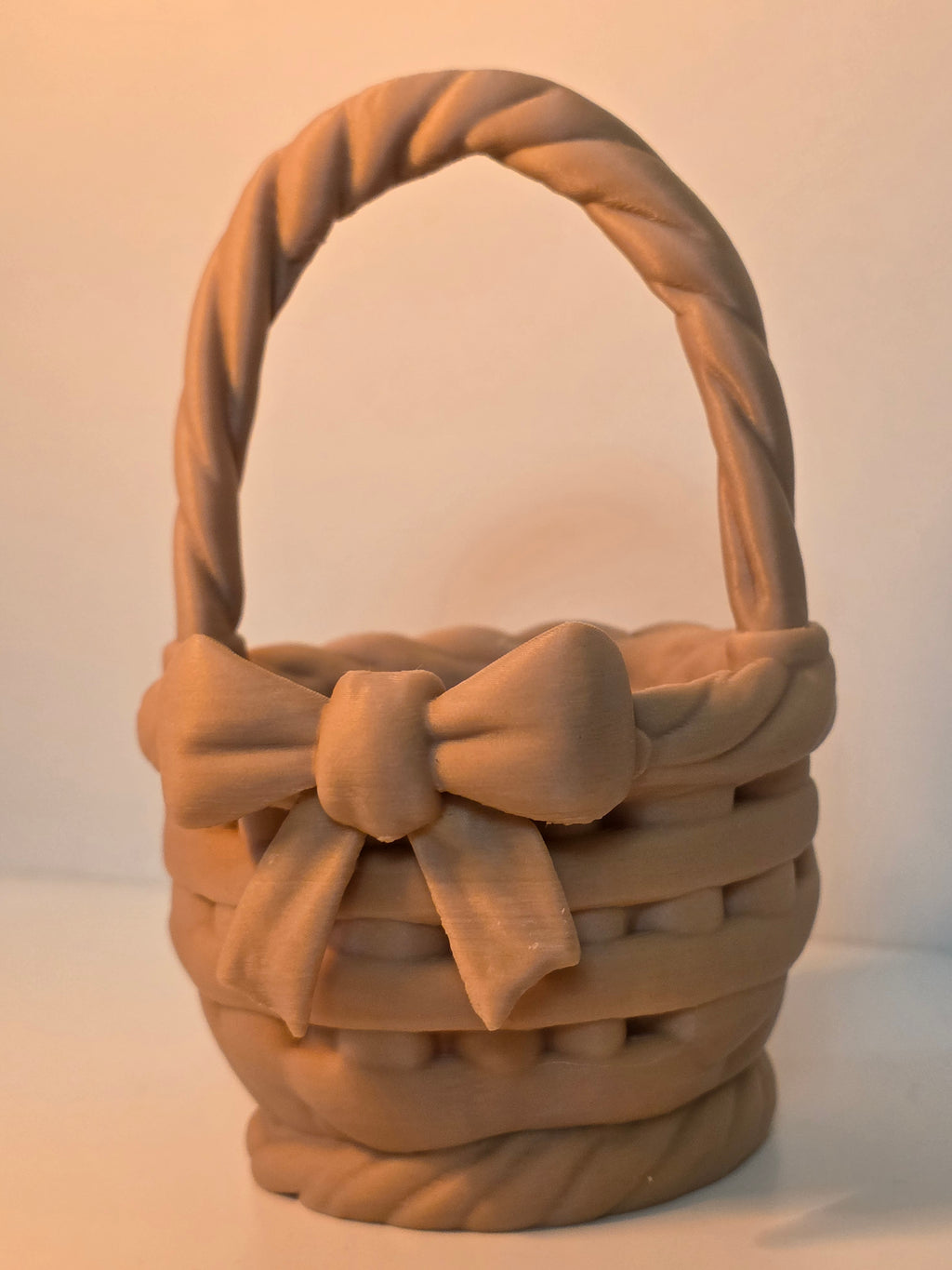 Decorative Basket with Bow for Egg