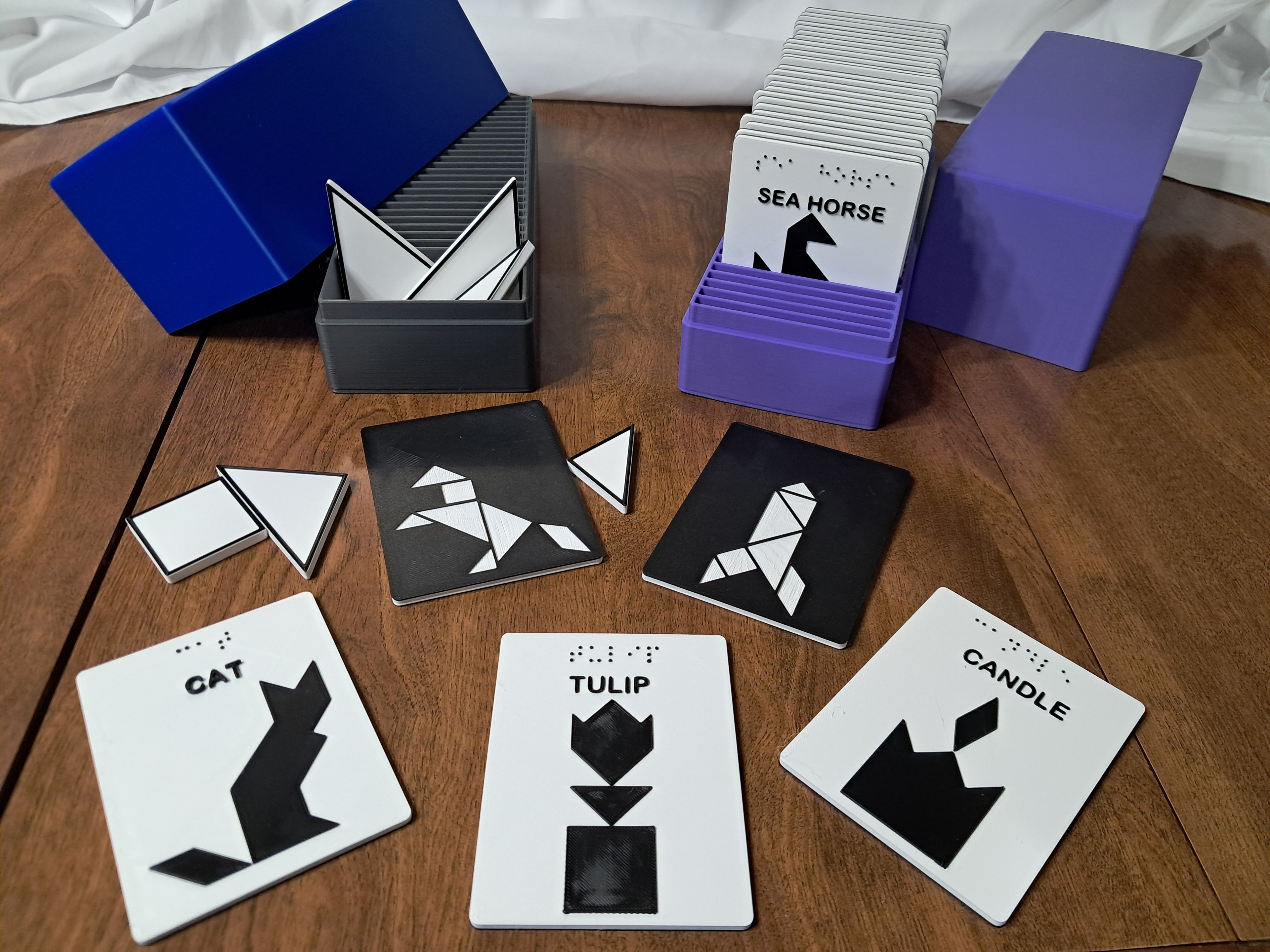 Tangram set for the blind and low vision
