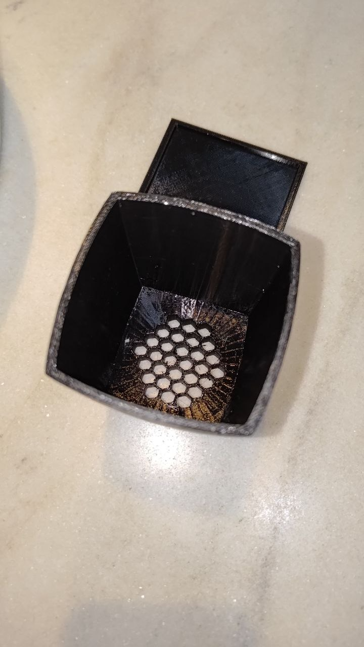 Toothbrush Holder Cup w/ drain holes - No Supports