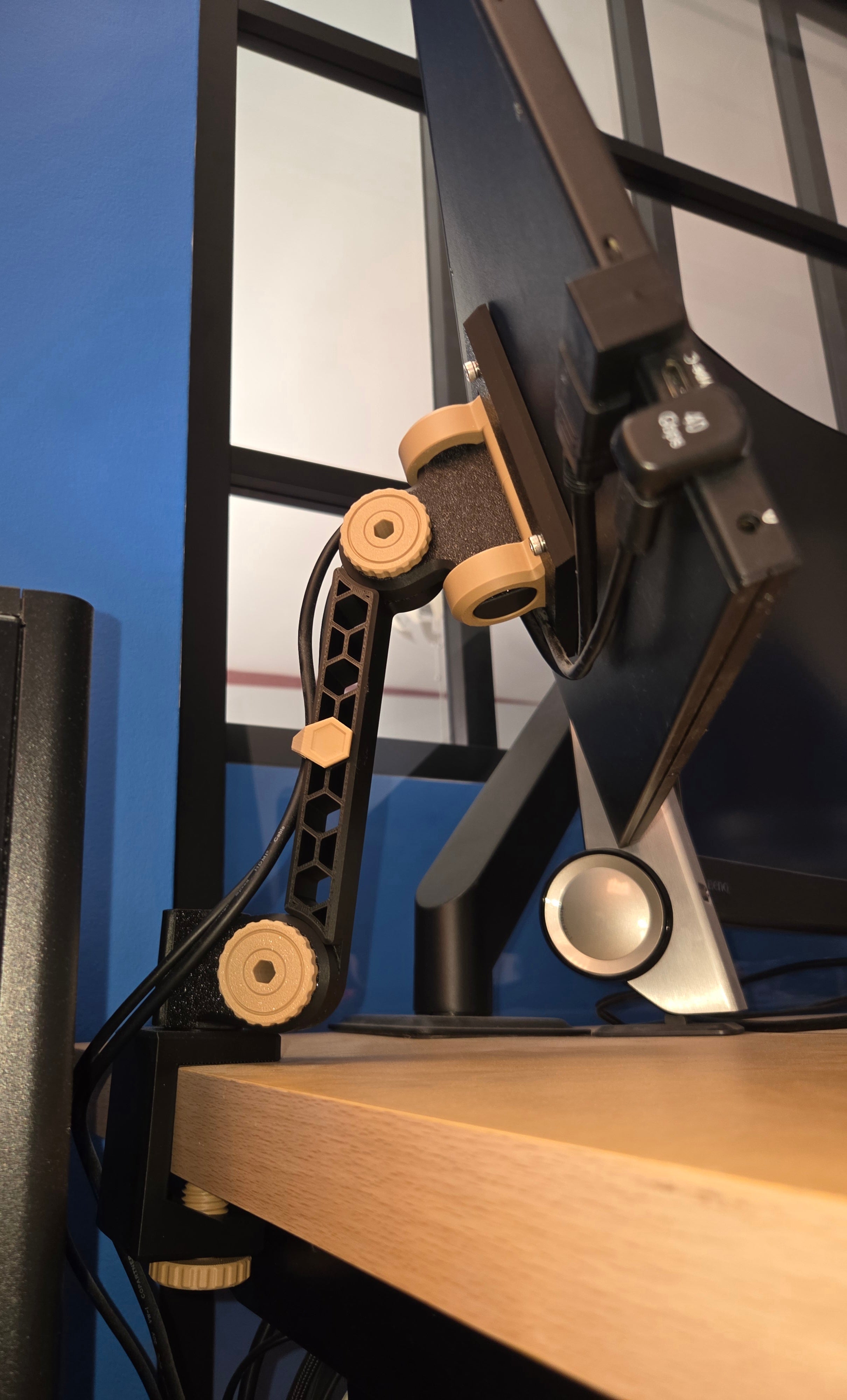 VESA Monitor Arm Mounting System (Small)