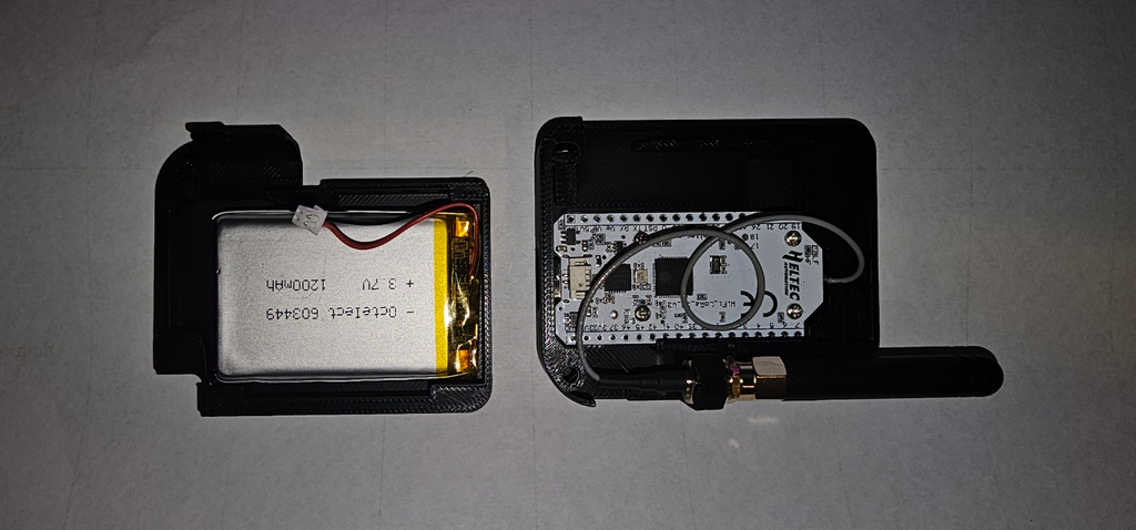 Case for Heltec V3 running Meshtastic