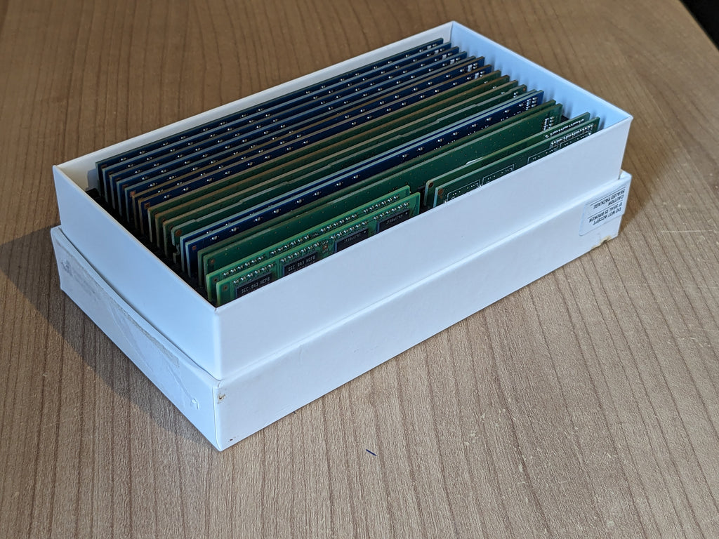 DIMM and SODIMM ram holder