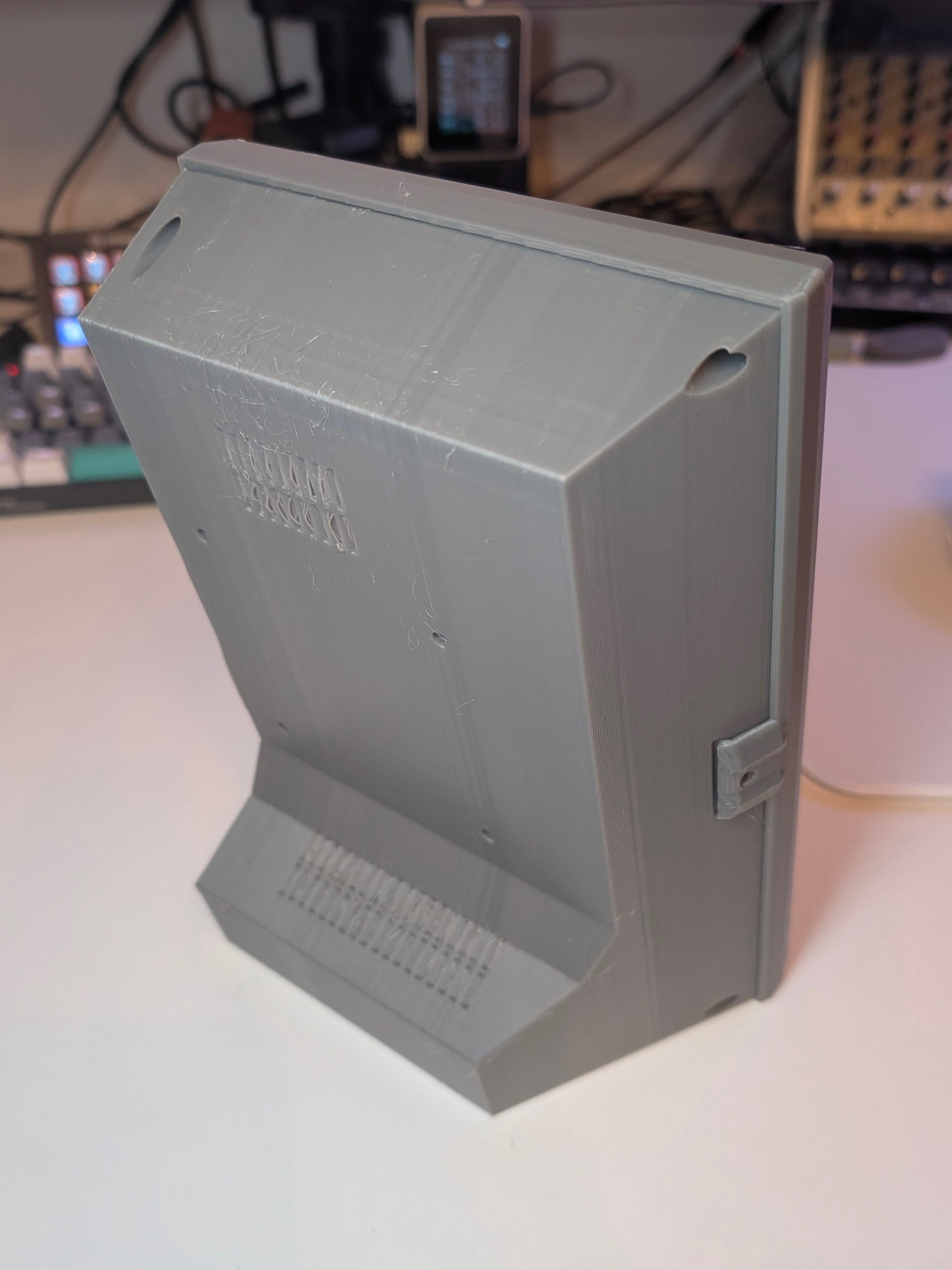 10.1" Raspberry Pi VESA Case (Meanwell LRS-35 PSU)