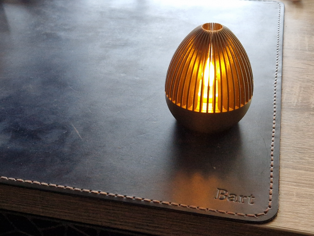 Elegant easter egg tea light