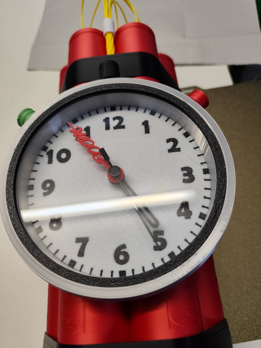 Ring für Glasmontage an Dynamit Uhr