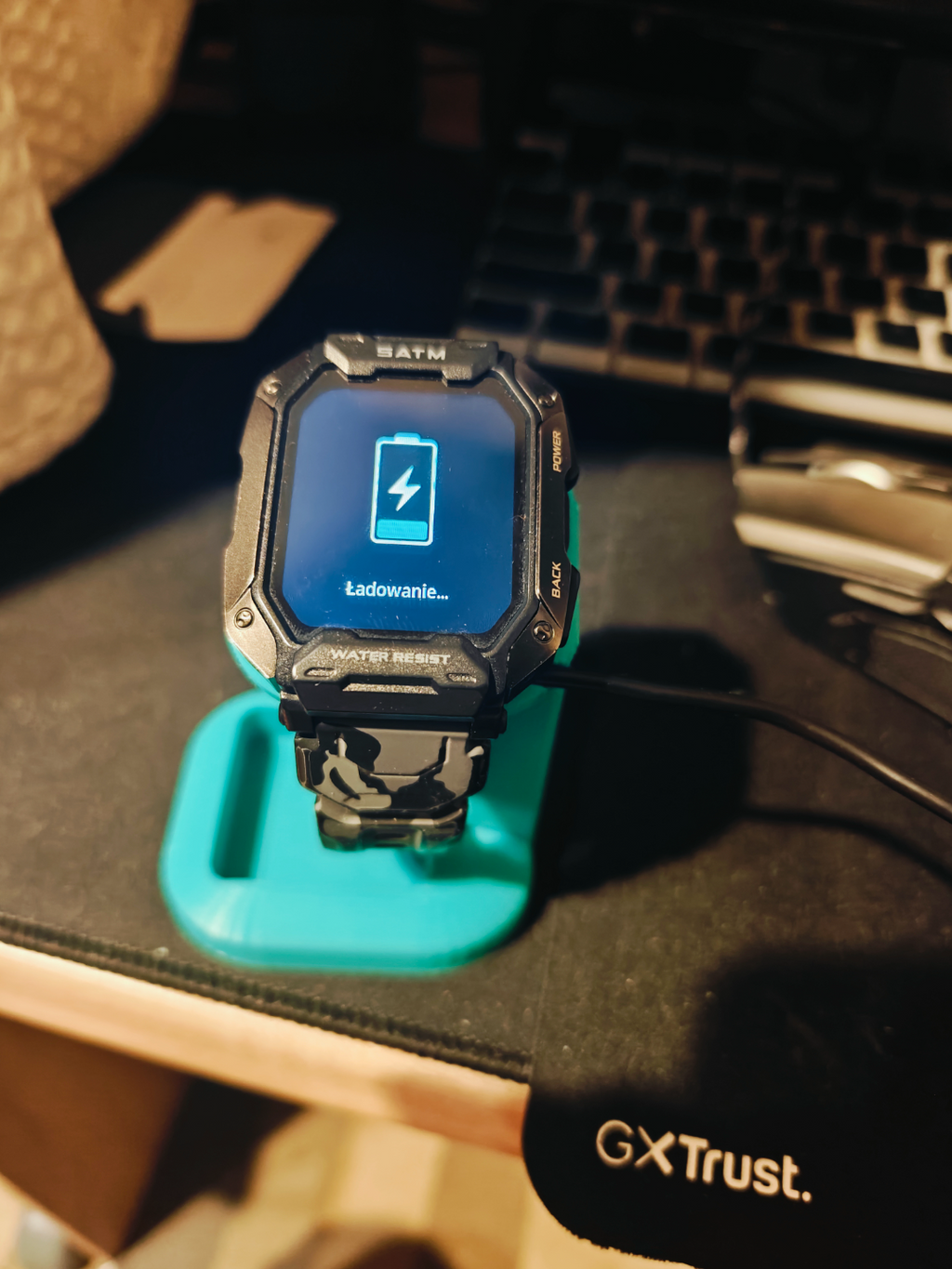 Chinese Smartwatch Stand