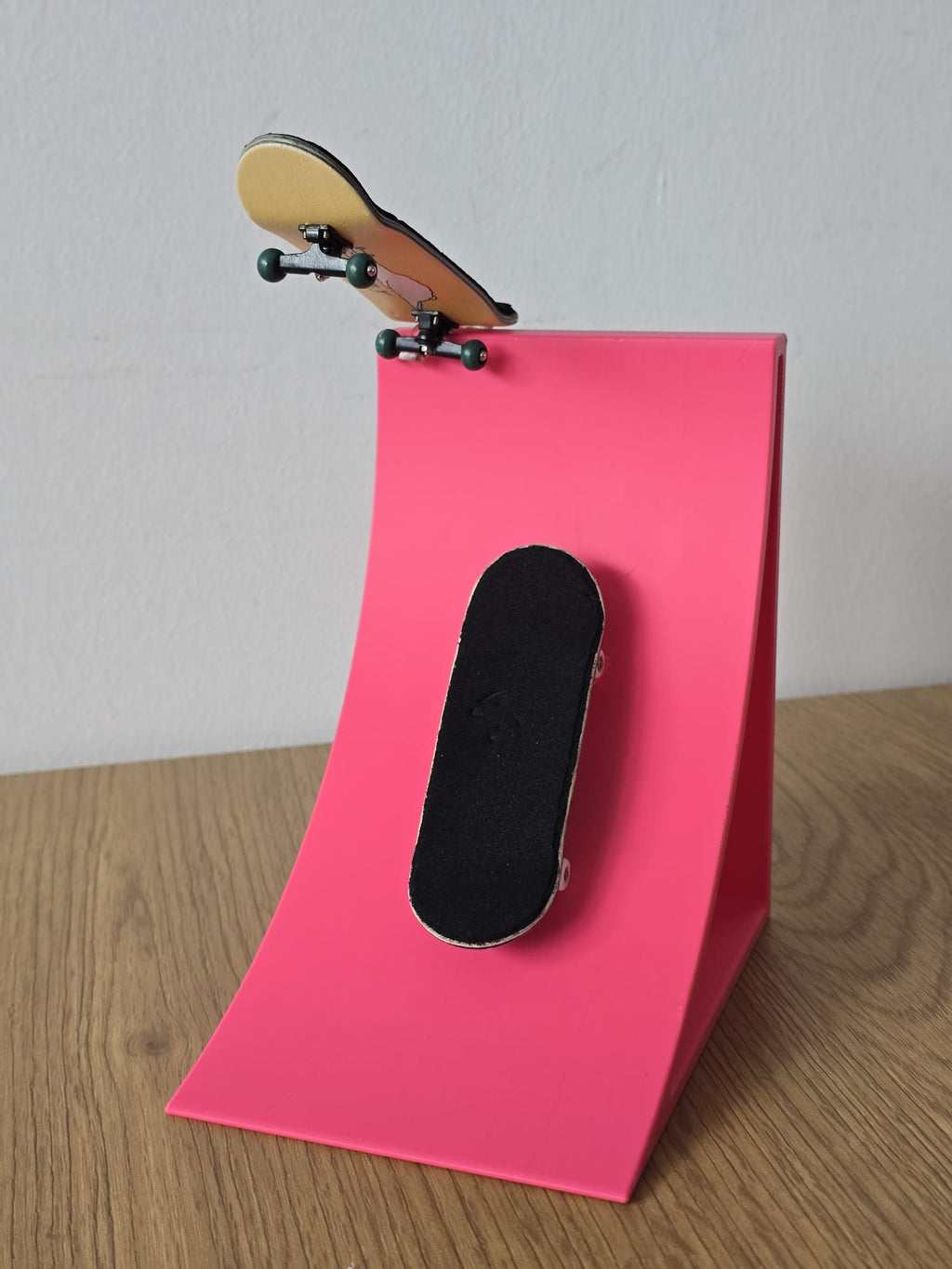 Vert Ramp Halfpipe Quarter Fingerboard Skate