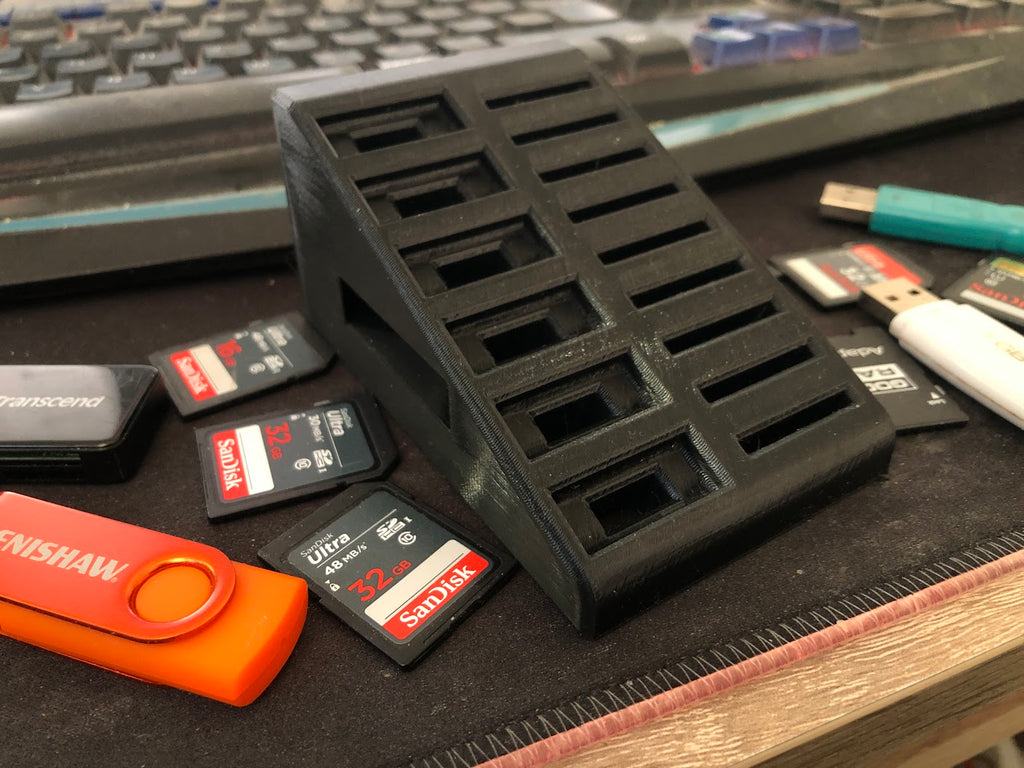 USB & SD Card Desk Organizer