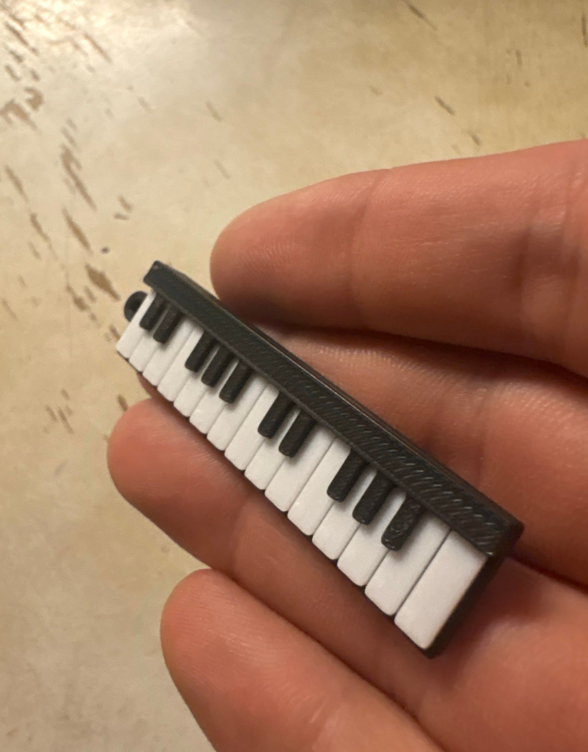 Keyboard/Piano keychain