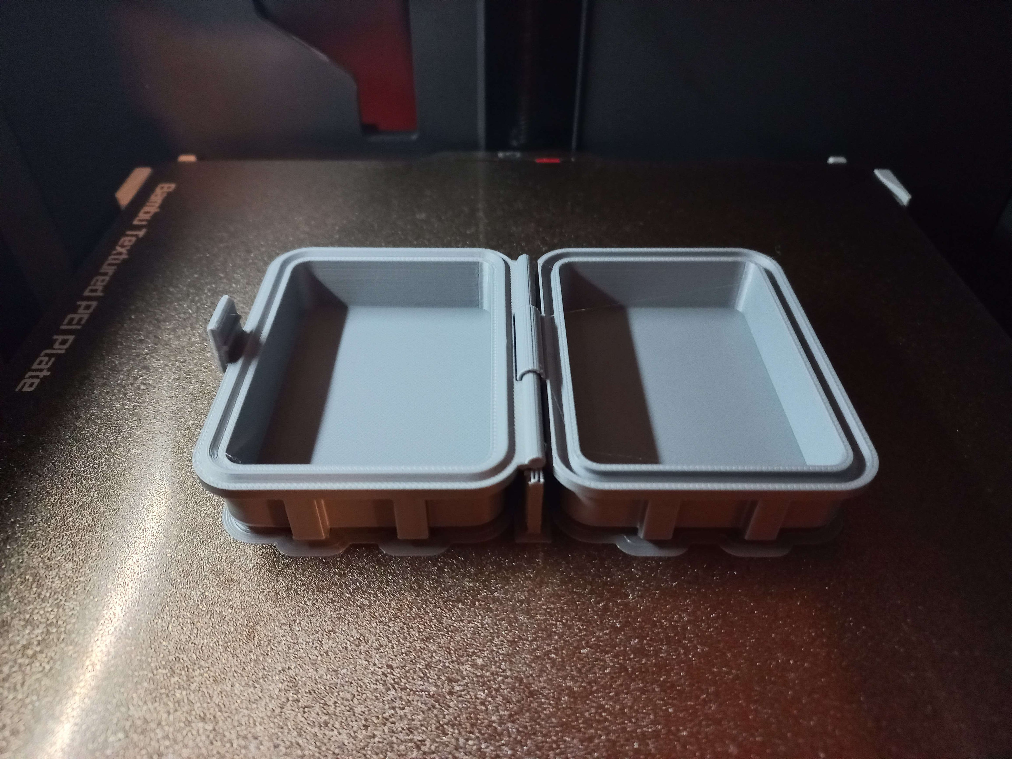 Rugged Box (print-in-place & parametric)