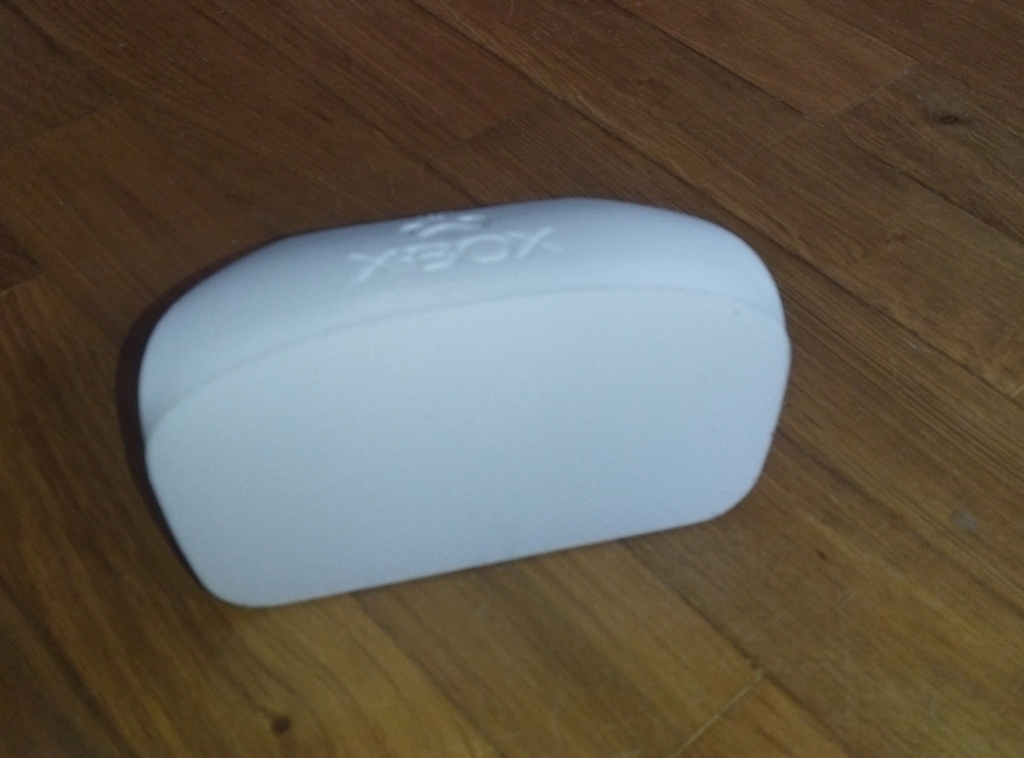 Minimalistic Xbox Controller Stand with Logo