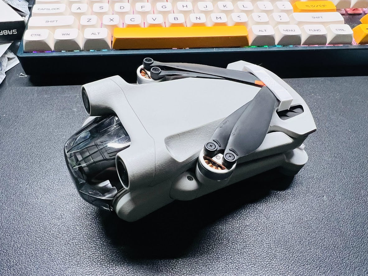 DJI Mini 3 Pro - low profile prop blade clamp