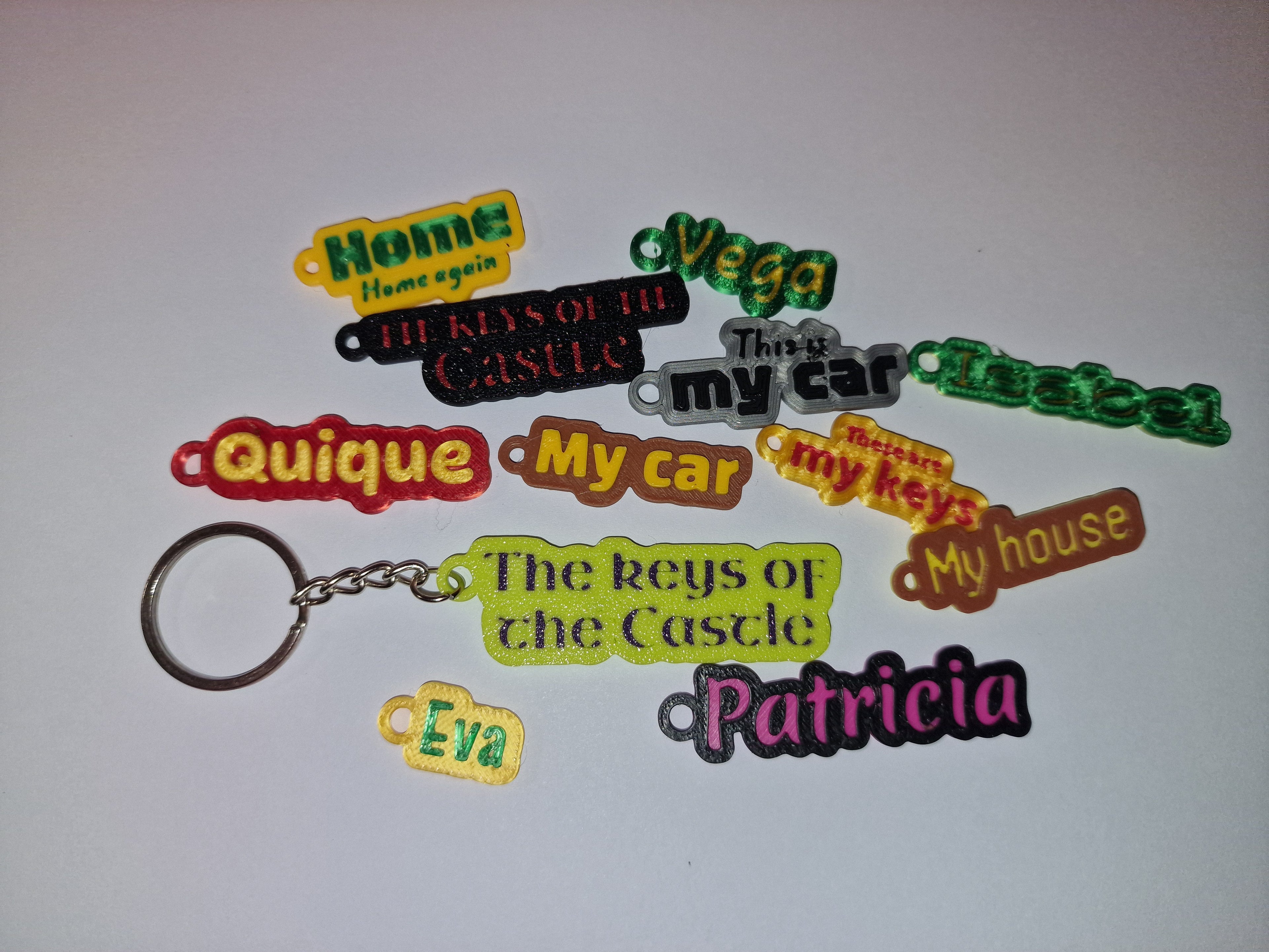Customizable name keychain V3 (+8000 fonts)