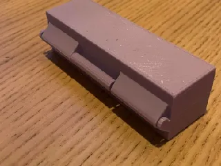 Box with hinge
