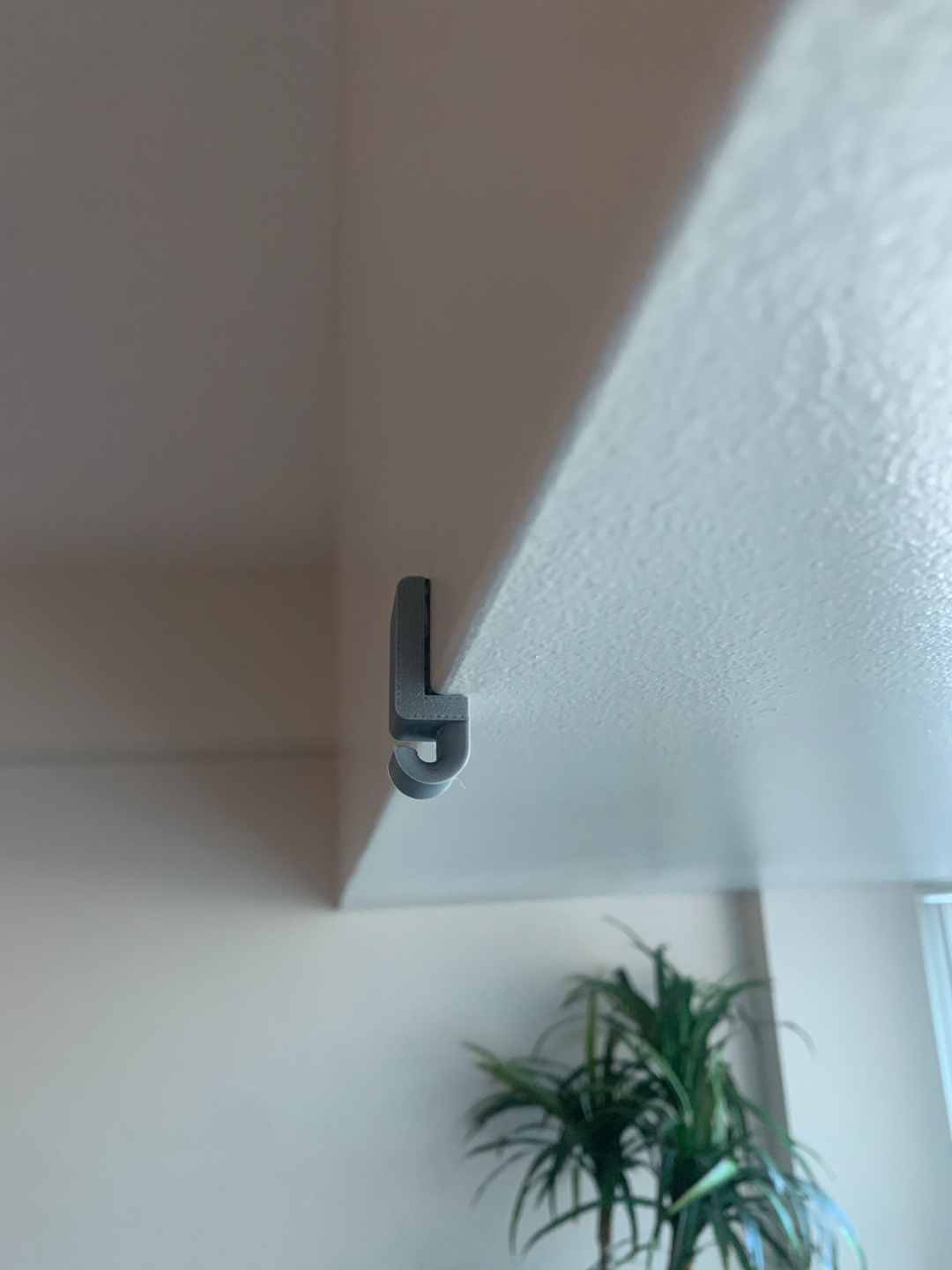 Clothes hanger for steaming your garments