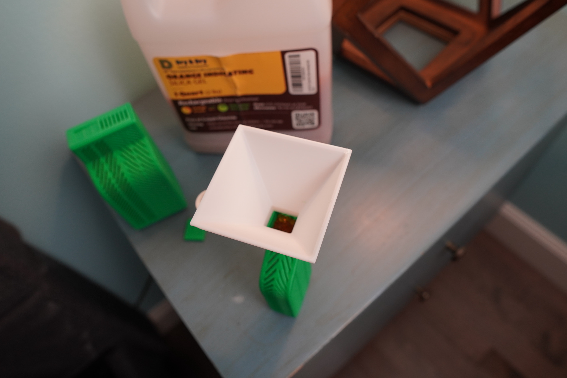 AMS Desiccant Holder Funnel – Slots Into Lid!