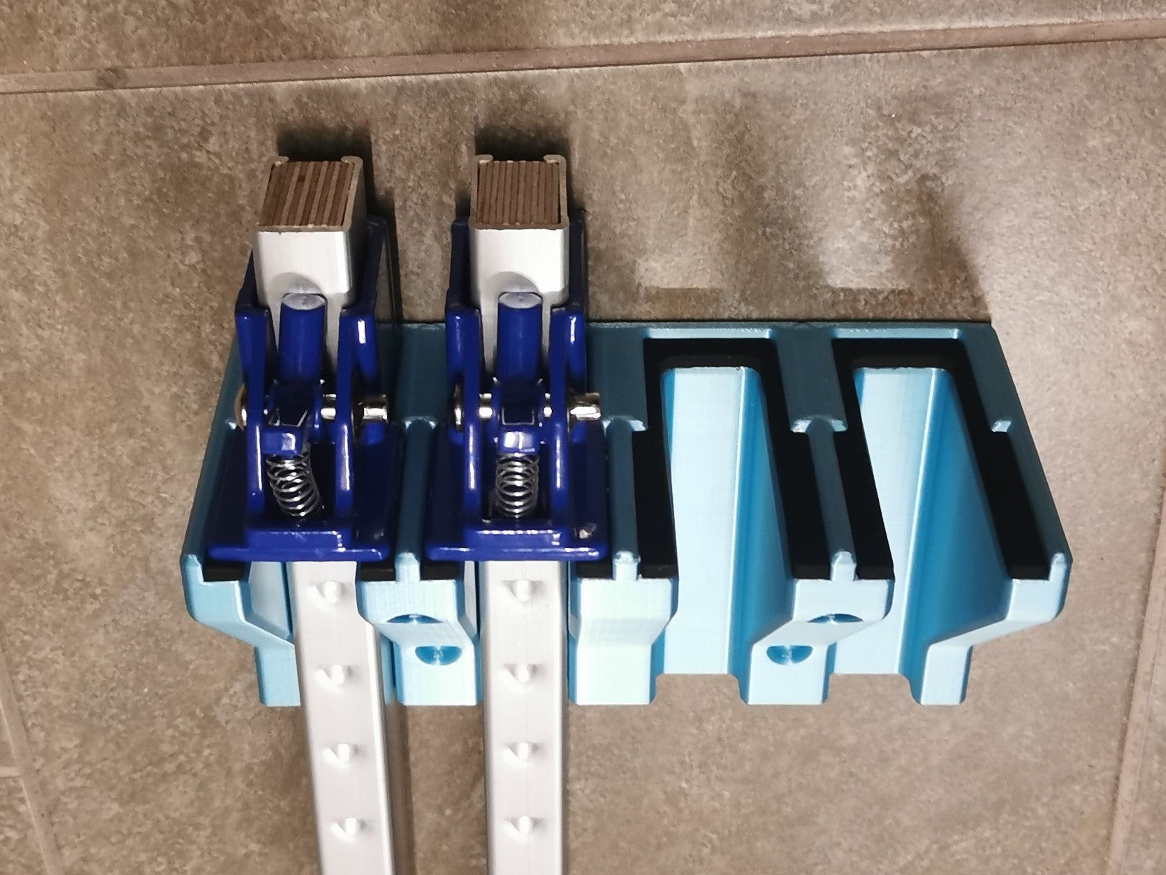 Bar Clamp Holder for Parallel Clamps or Pipe Clamp