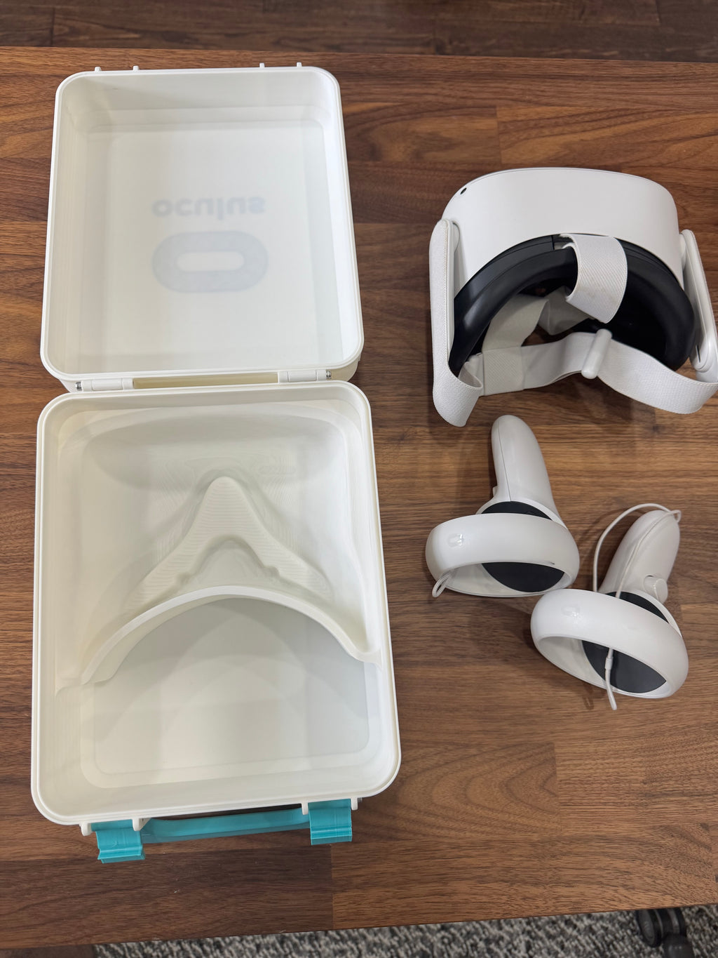 Storage case box for Oculus/Meta Quest 2