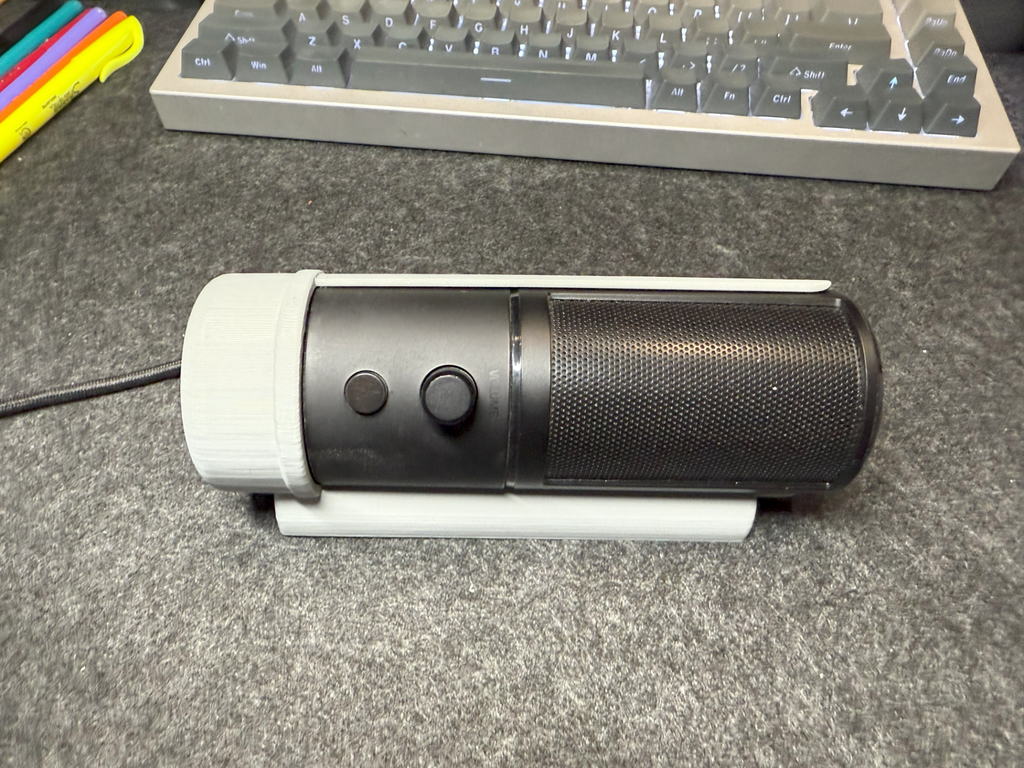 Horizontal Desk Holder for Razer Seiren (v1) Mic