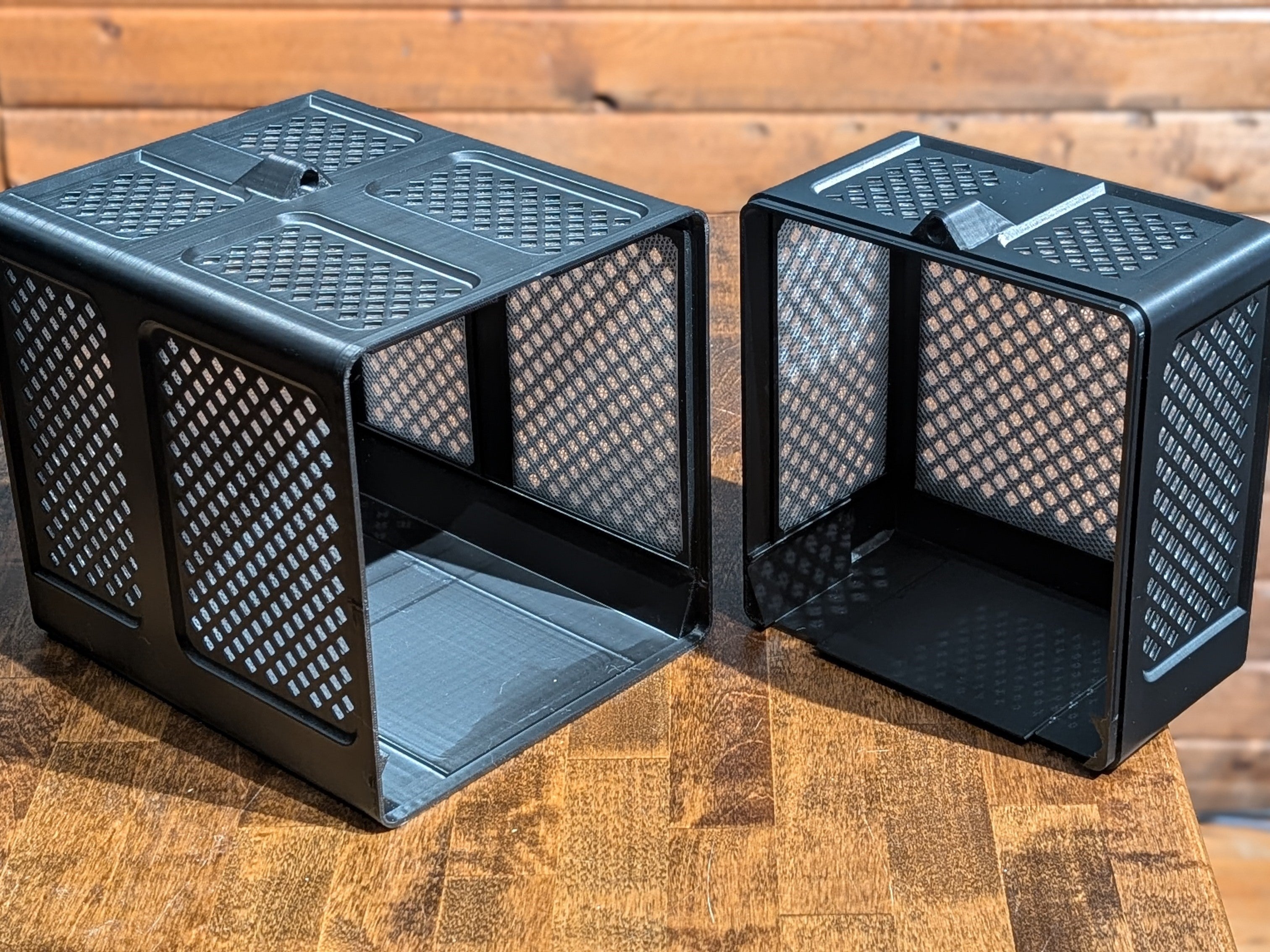 Minisforum DEG1 eGPU Dock Enclosure / Case