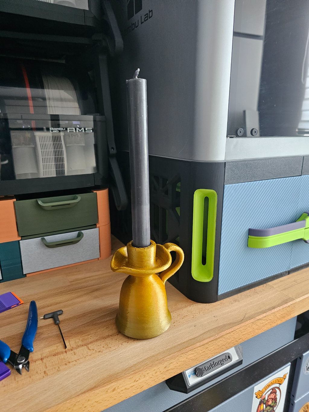 Candle holder