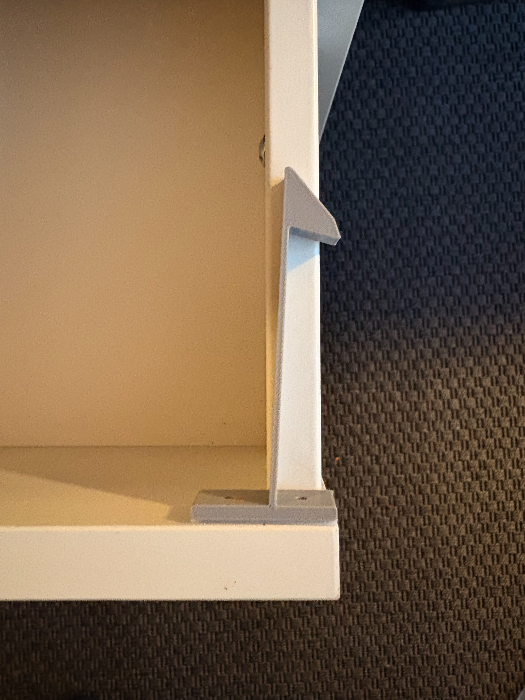Hidden drawer latch for Ikea Alex (and others)