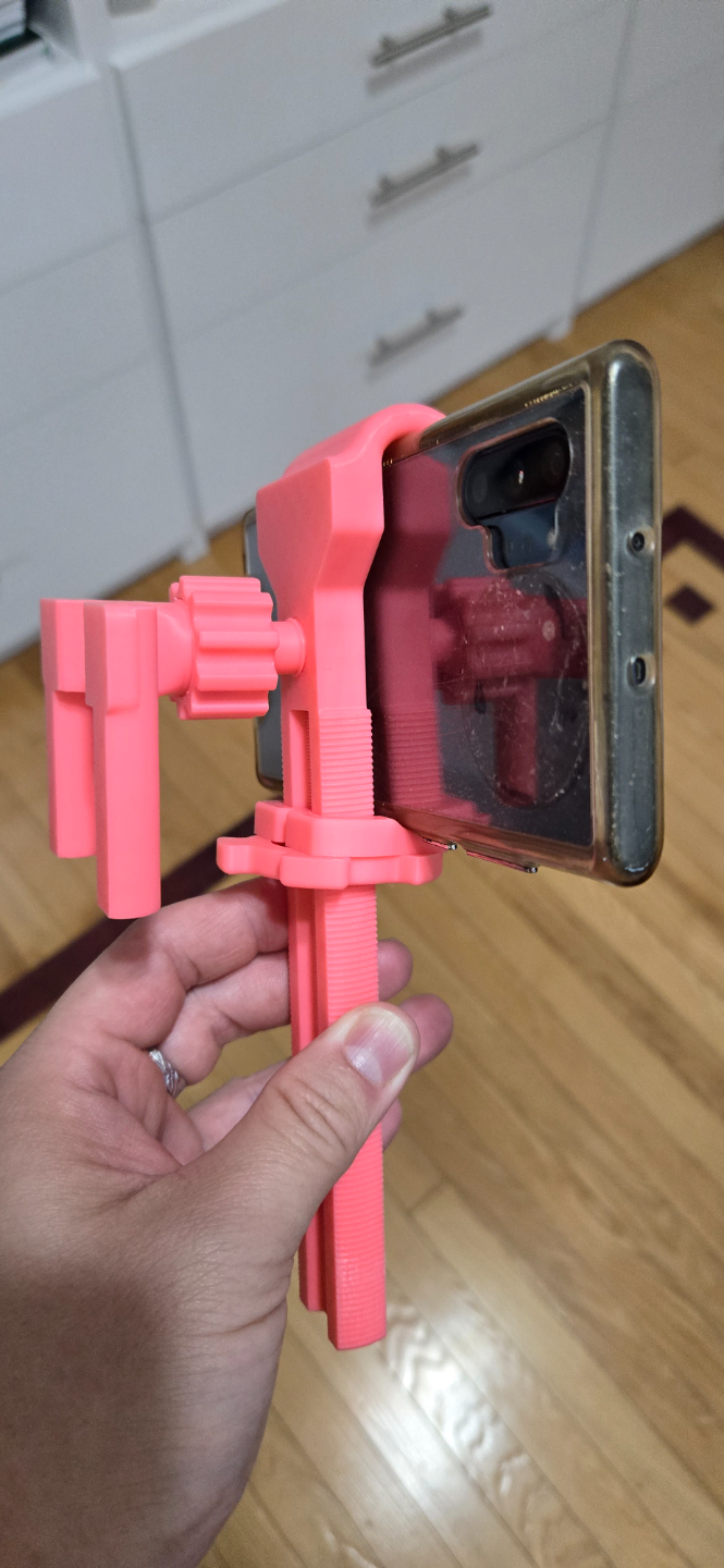 pad/phone holder for back seat in car