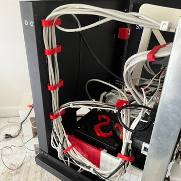 Network rack cable guide