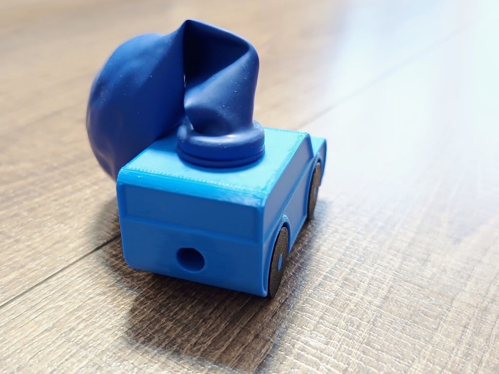 Balloon car (SUV)