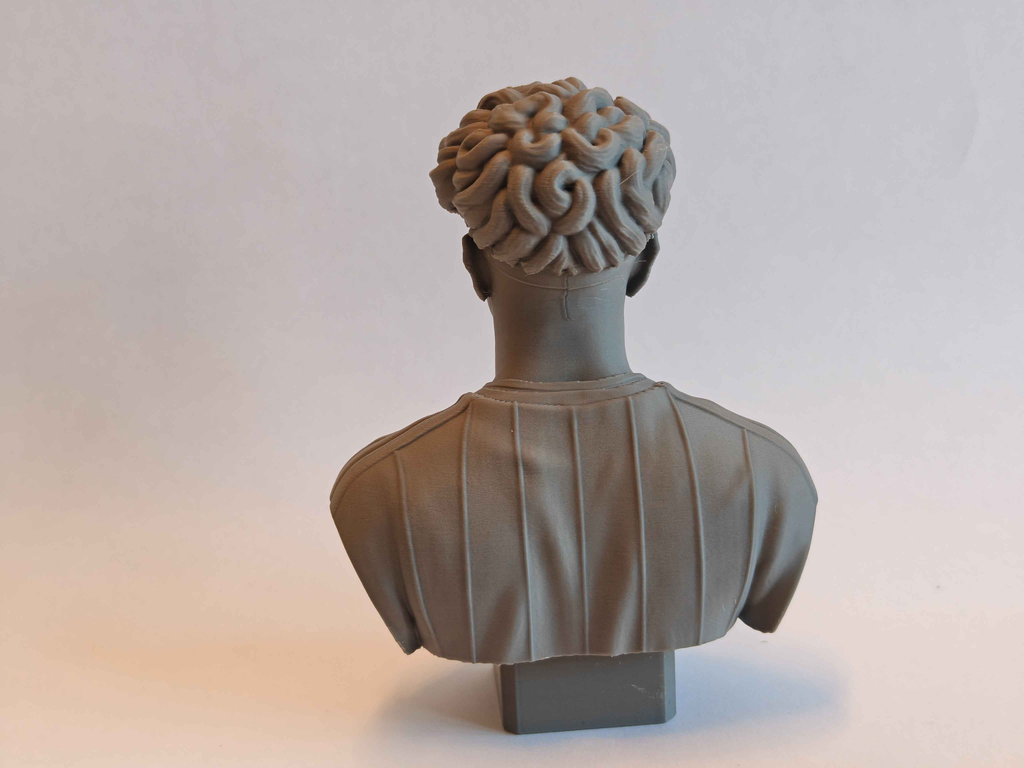 Lamine Yamal Bust / Statue