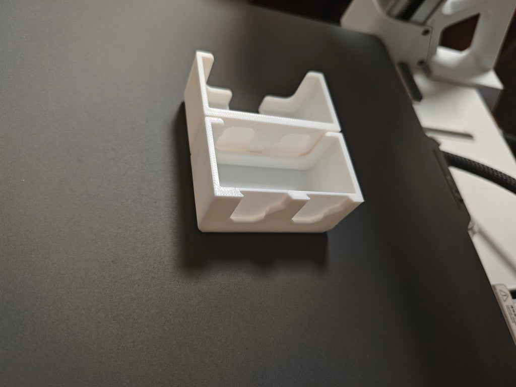 openConnect - Clamshell Holder Generator