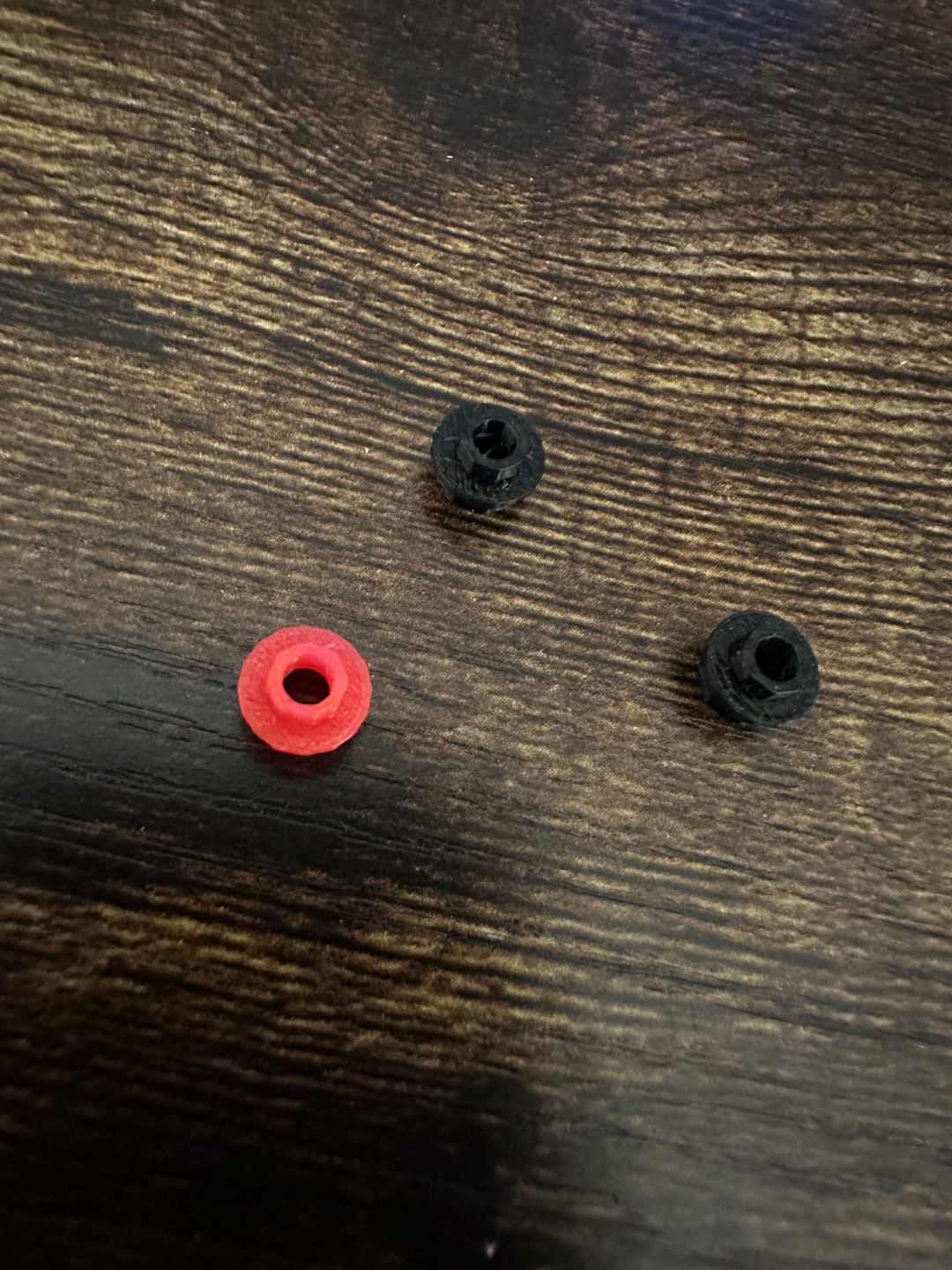 Brick 1x1 round plate - parts 4073 and 85861