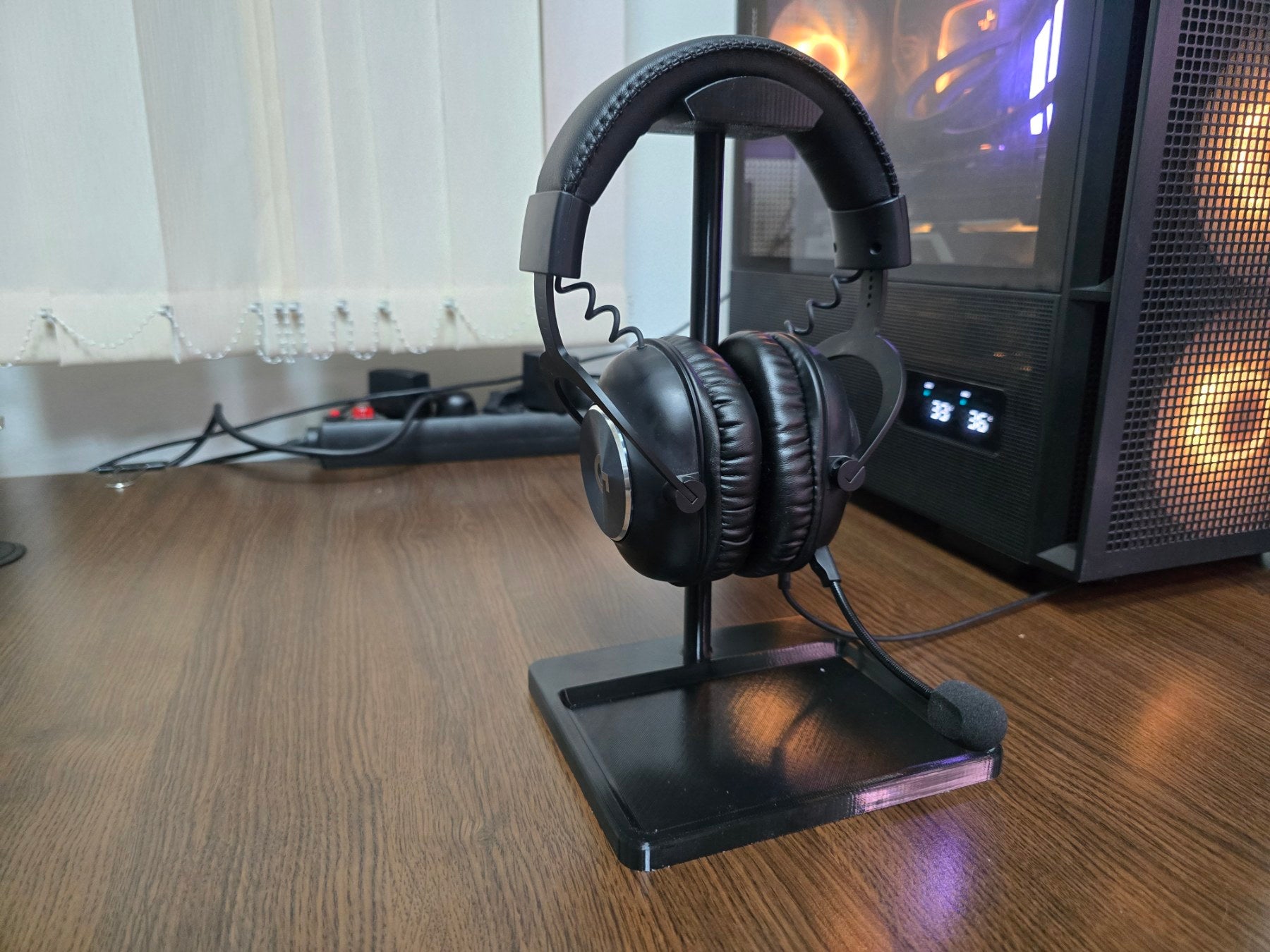 Headphone Stand TZ Design