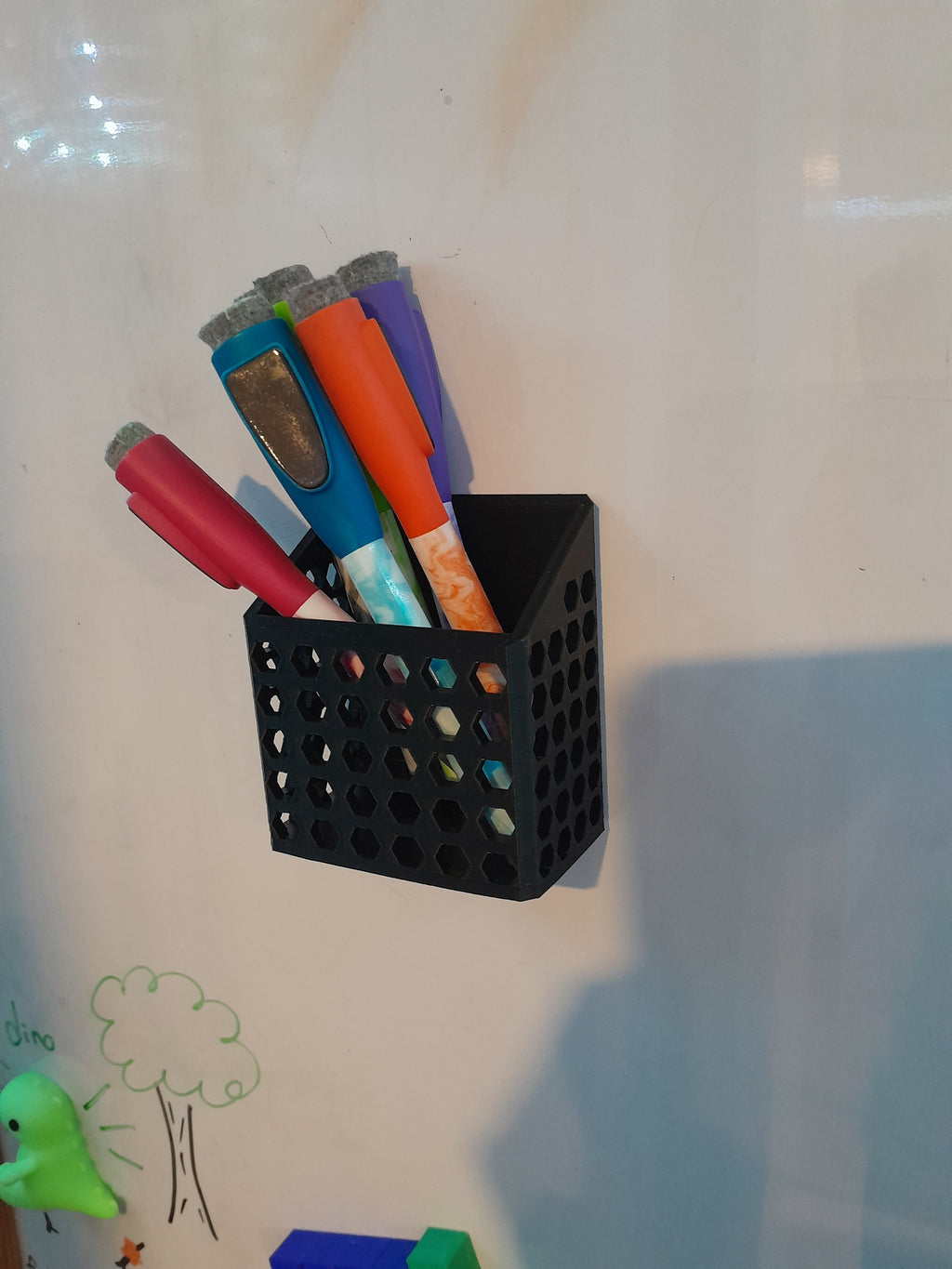 Magnetic whiteboard bin