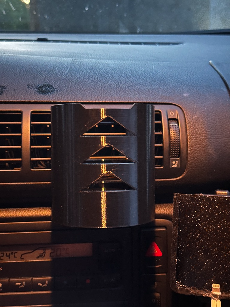 Drink holder & cooler for your car