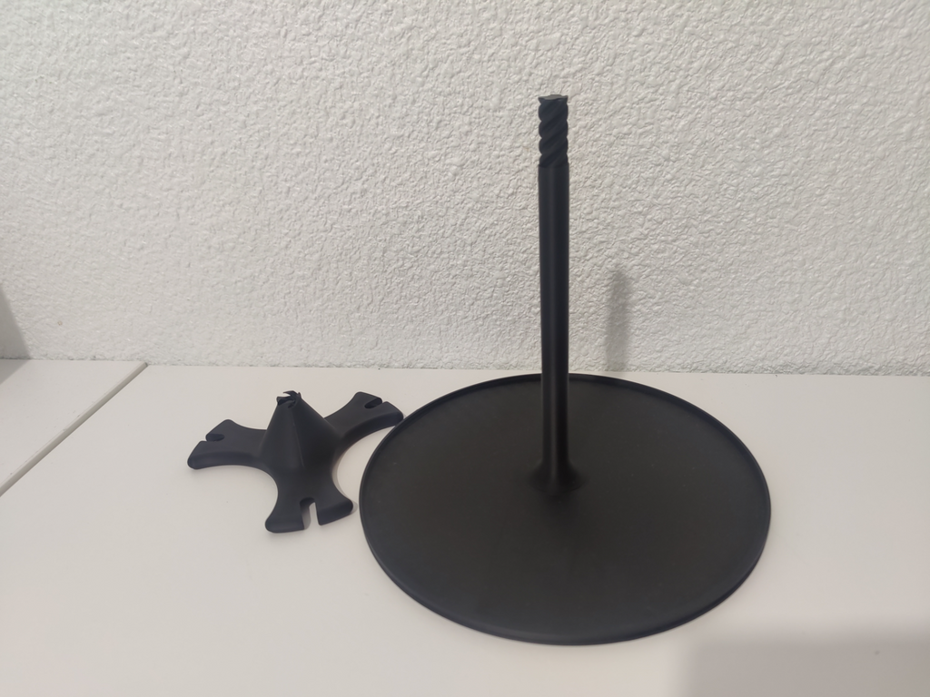 Wine glass holder/dryer