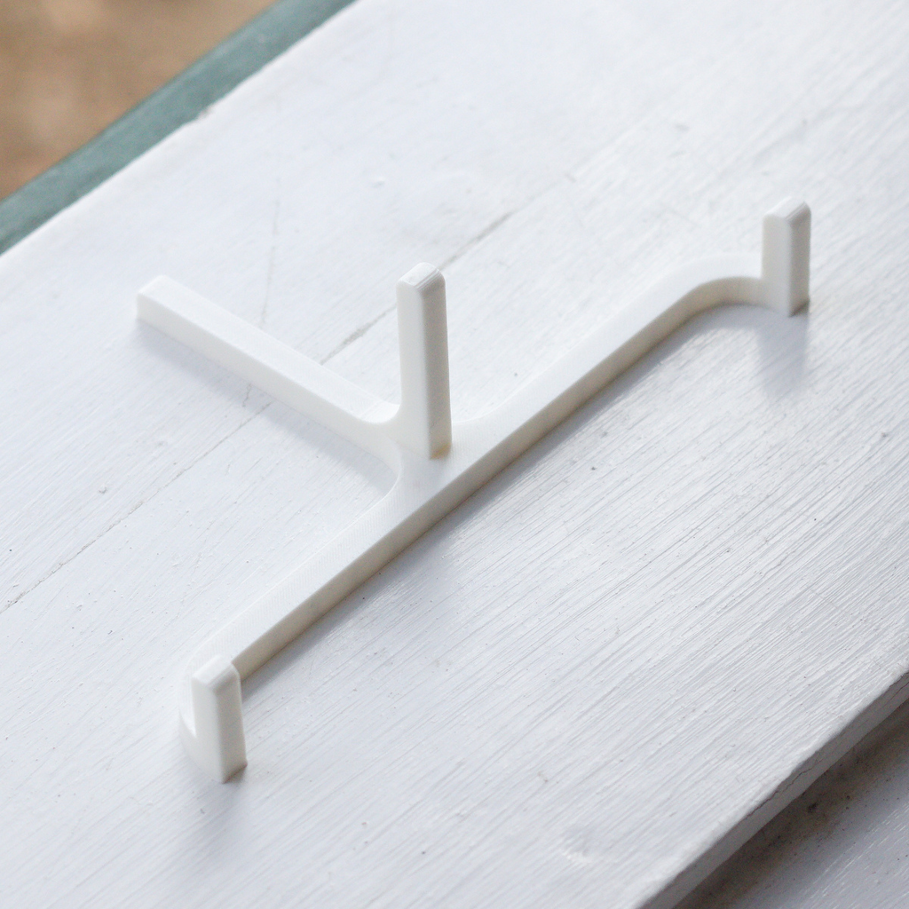 Simple Lightweight Vertical Phone Stand