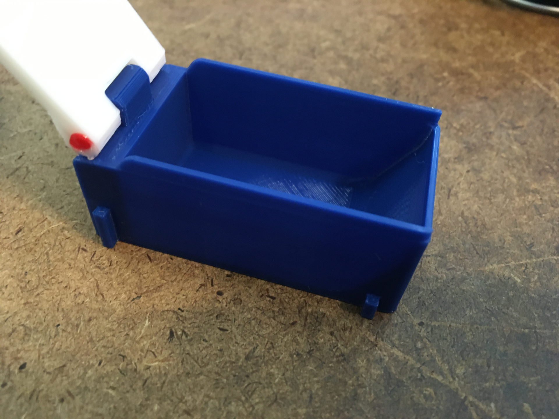 Linkable Pill Box (English + Braille)
