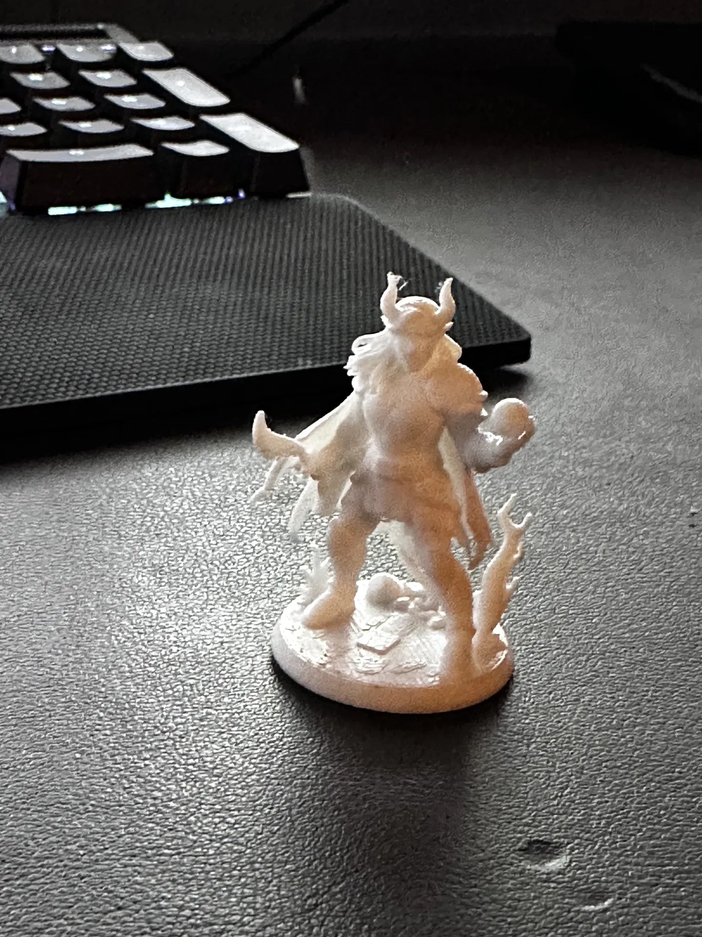 Evil Horned Wizard minature