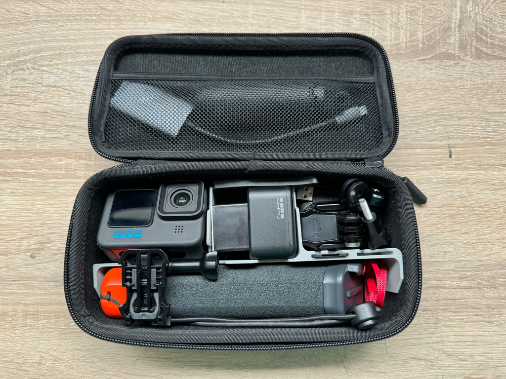 Organizer GoPro Hard Shell Camera Case ( Hero 9, 10, 11 icluded case )
