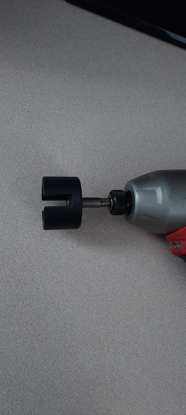 Slotted socket 1/4in drive