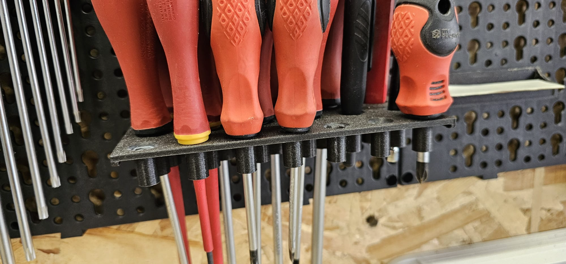 Parkside(Lidl) pegboard attachments