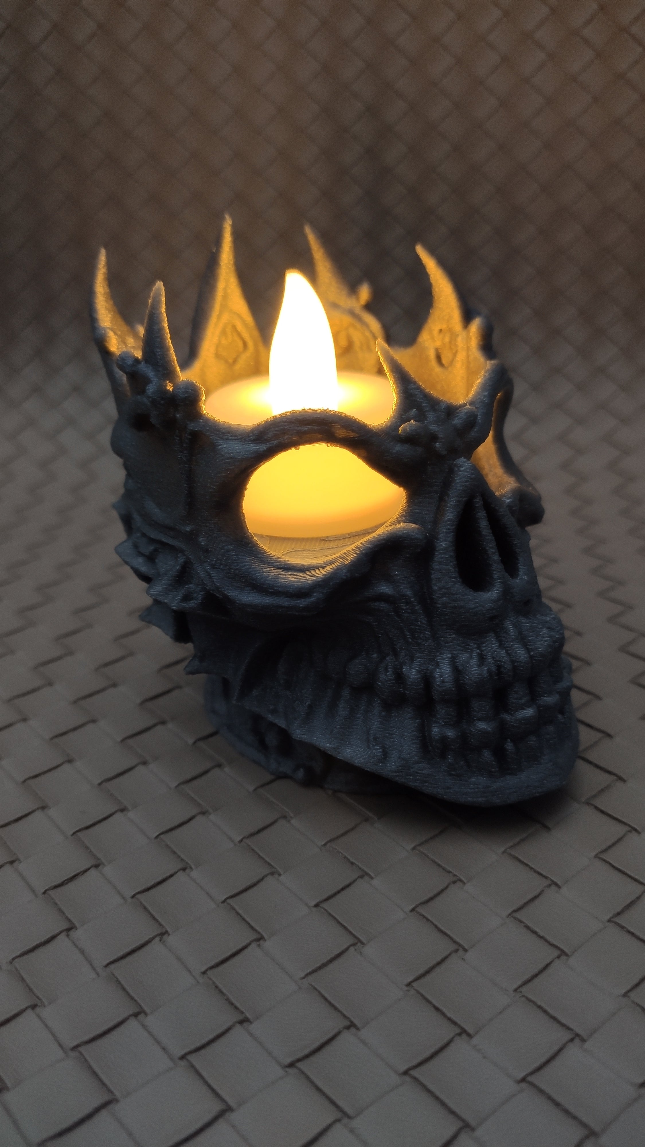 Lich King's skull - LED Tea light Holder