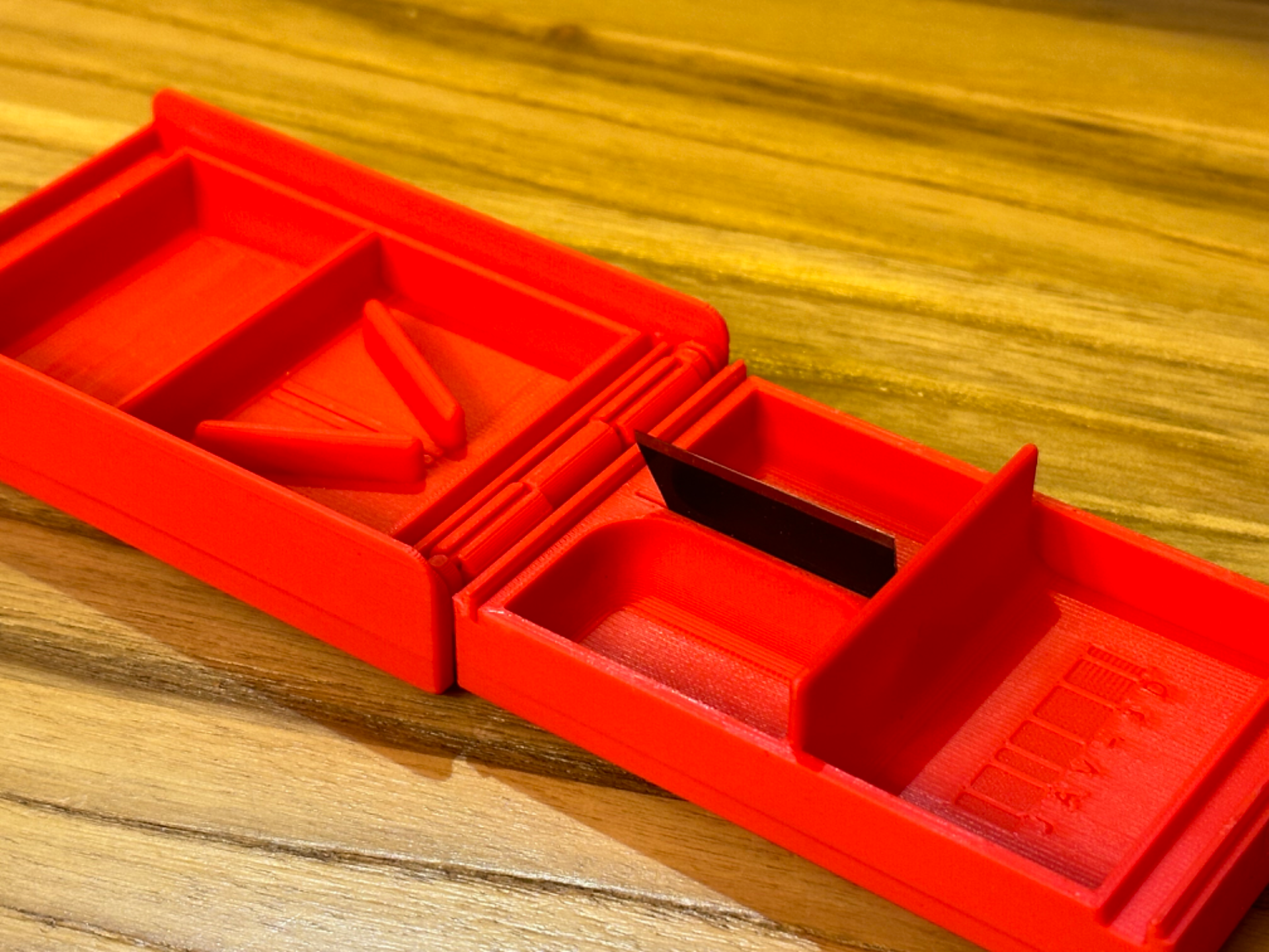 Pill Box with Integrated Cutter-Scraper Blade