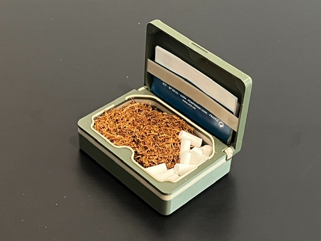 Tobacco box with magnets (NO AMS)