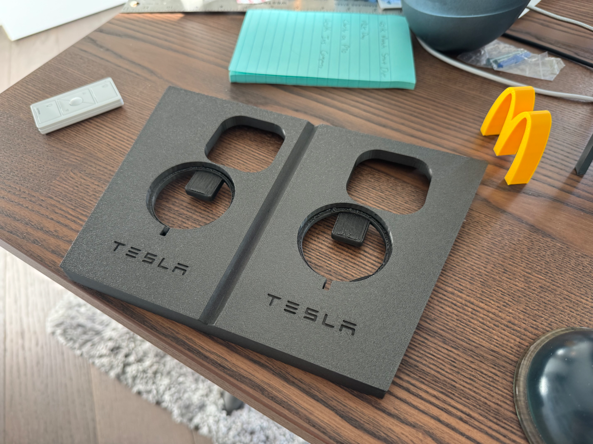 Tesla Model S (2021+ Refresh) MagSafe Adapter