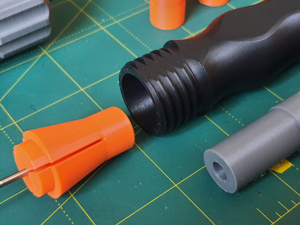 Universal ergonomic screwdriver