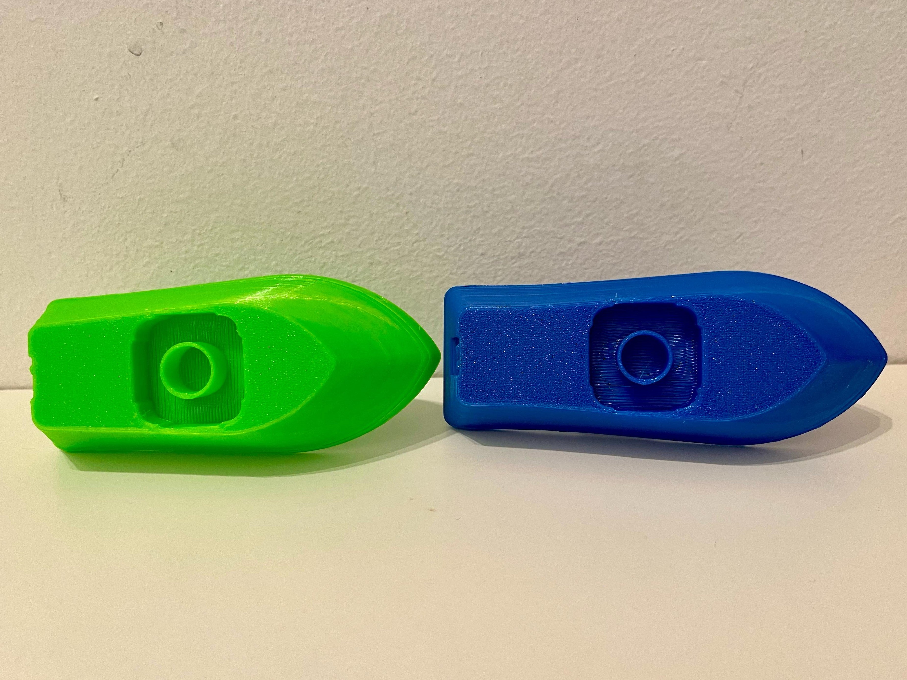 Duplo Benchy (stable floating & no supports!)
