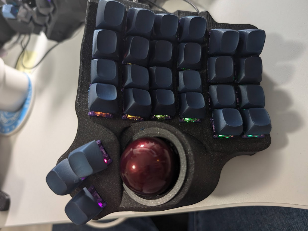 DES profile MX keycaps, separate stems and keys