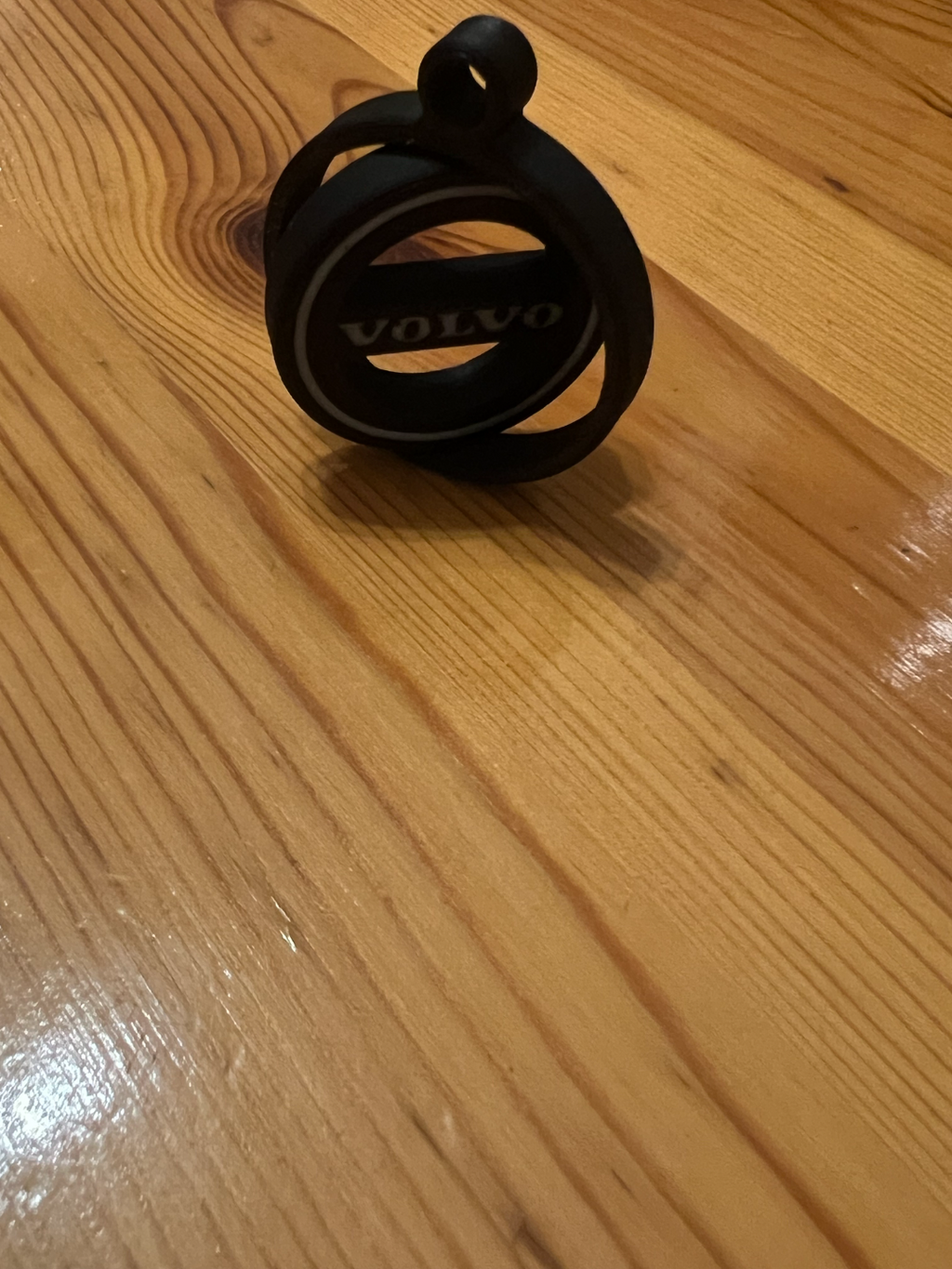 Volvo gyro keychain